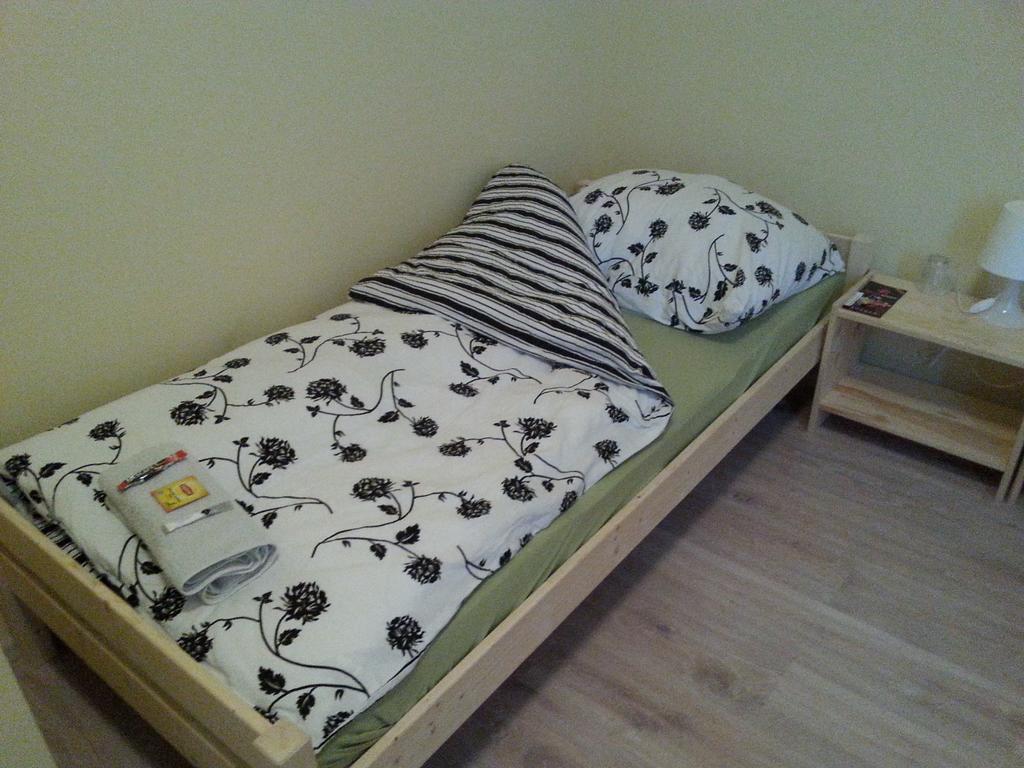 Hostel Puzzle - Jezyce Poznan Luaran gambar
