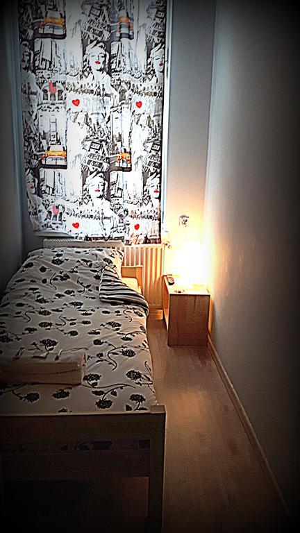 Hostel Puzzle - Jezyce Poznan Luaran gambar