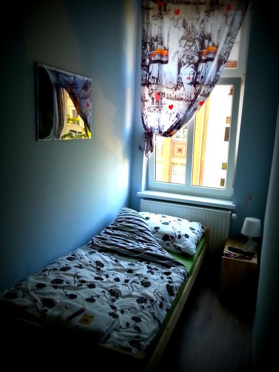 Hostel Puzzle - Jezyce Poznan Luaran gambar