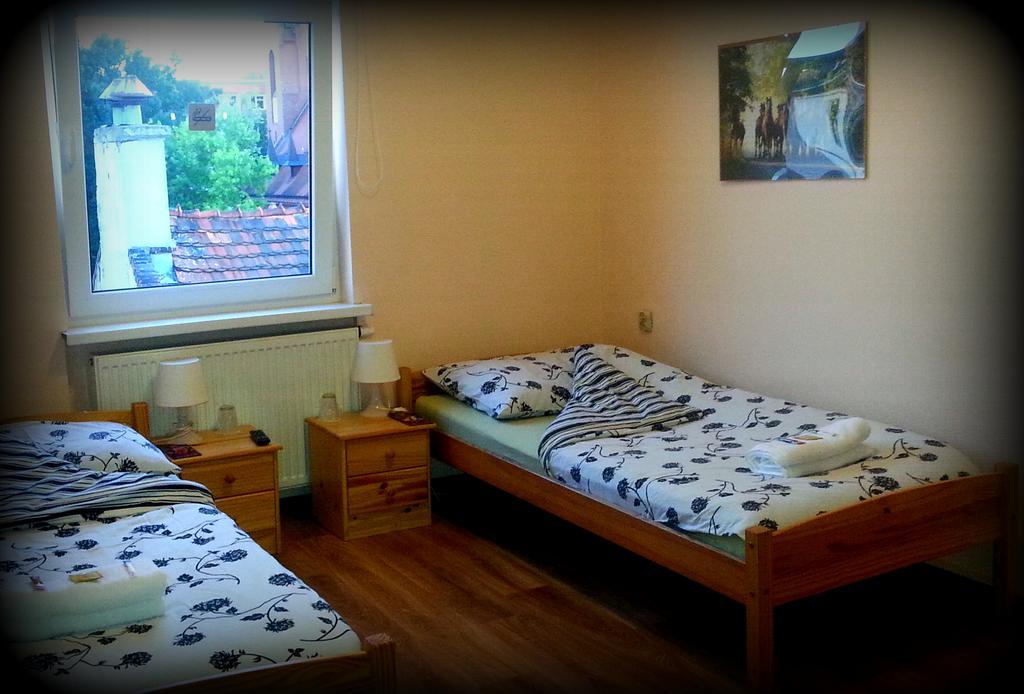 Hostel Puzzle - Jezyce Poznan Luaran gambar