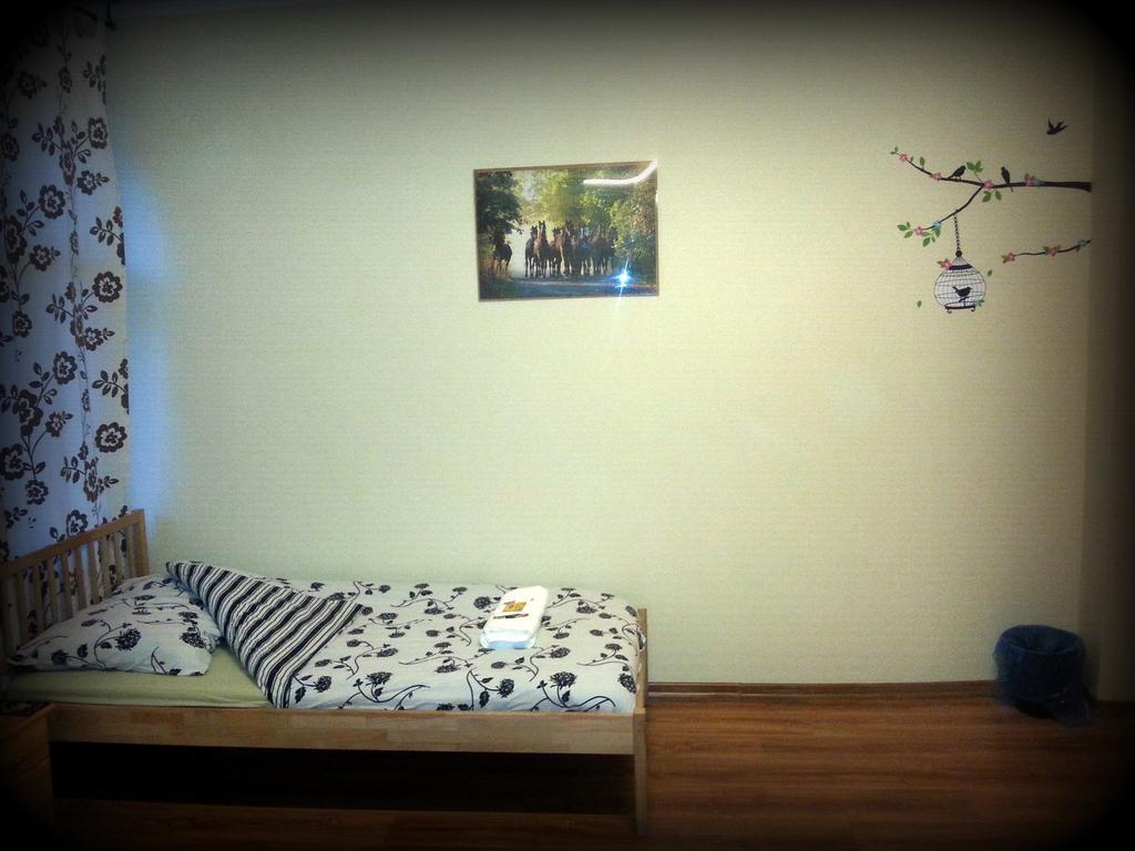 Hostel Puzzle - Jezyce Poznan Luaran gambar